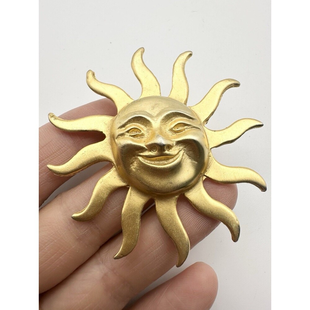 Vintage Gold Tone Sun Face Brooch Celestial Smiling Sun Pin